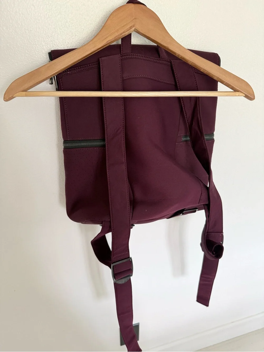 Sweaty Betty All Sport Burgundy Neoprene-Style Women's Backpack